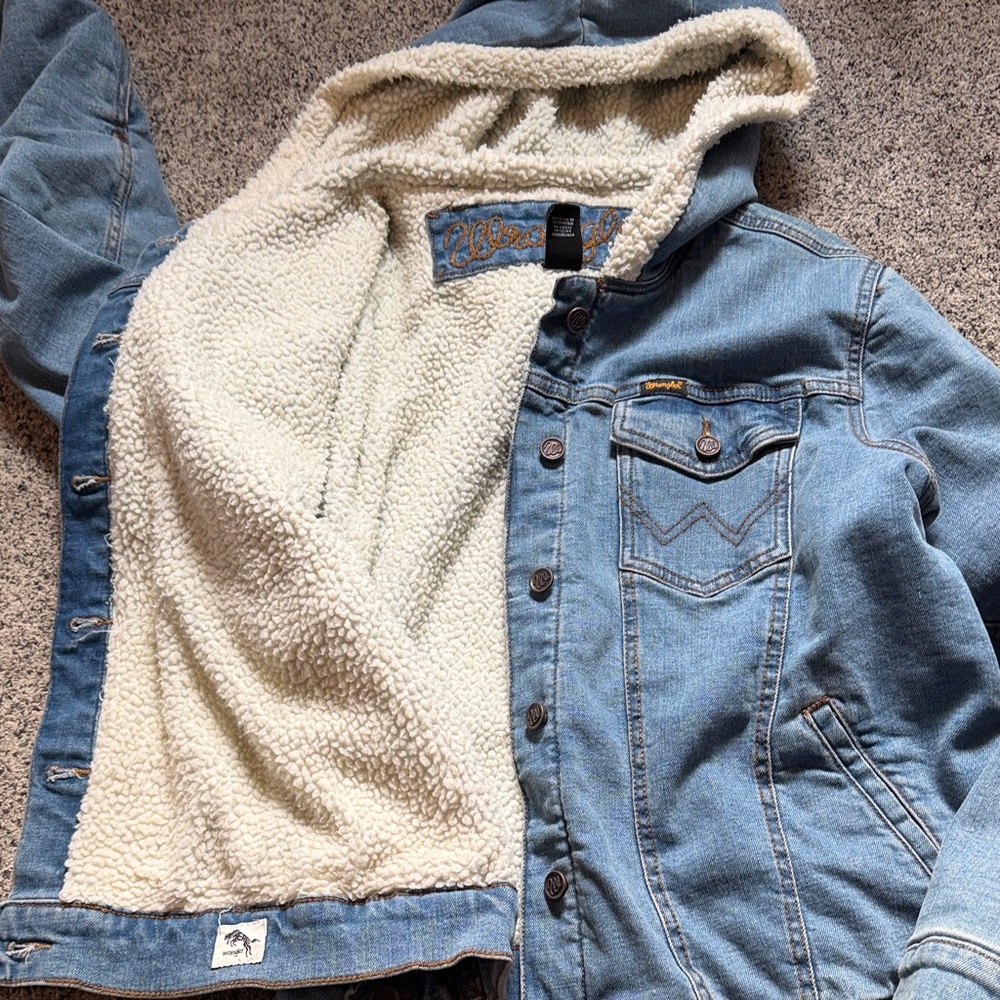 Wrangler Blue Denim Jacket with Fleece Hood - Picture 6 of 6